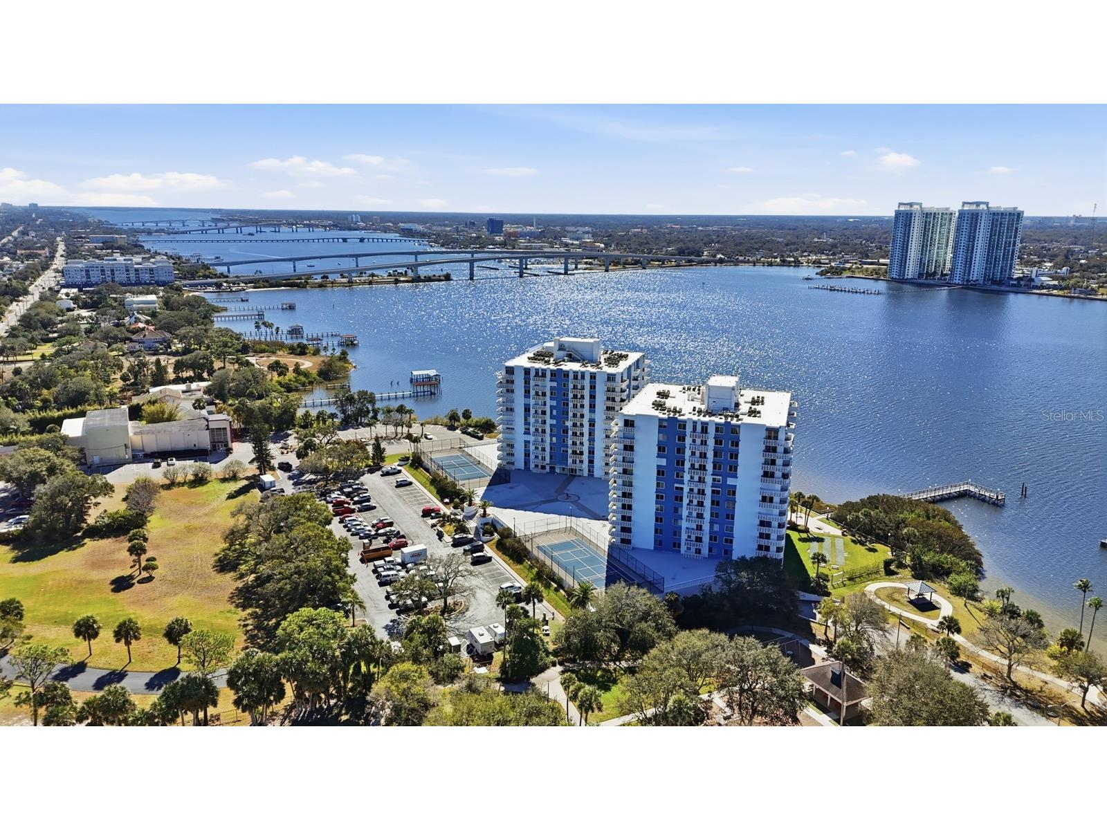 935 N Halifax Avenue #1106 Daytona Beach FL 32118 V4949113 image38