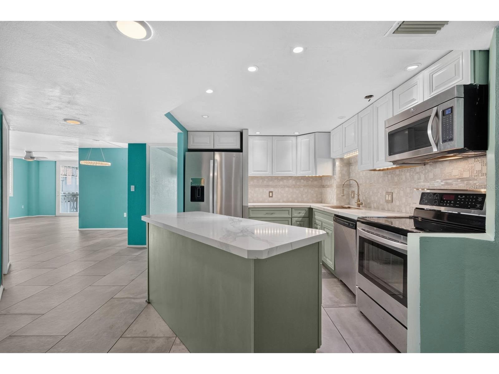 935 N Halifax Avenue #406 Daytona Beach FL 32118 FC319671 image2