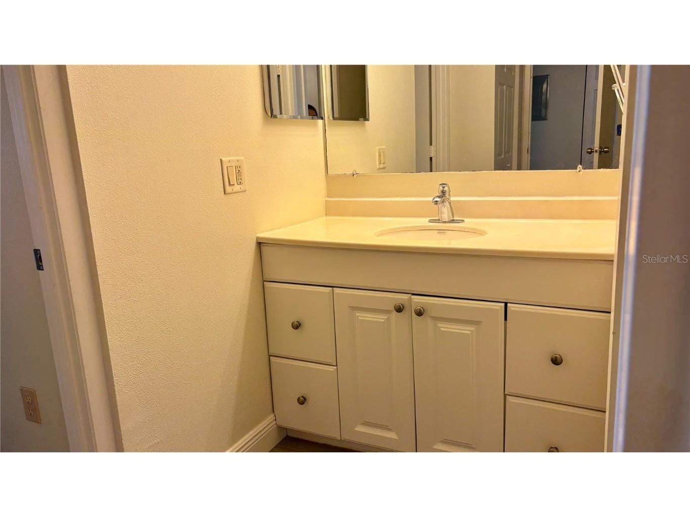 935 N Halifax Avenue #904 Daytona Beach FL 32118 V4944998 image17