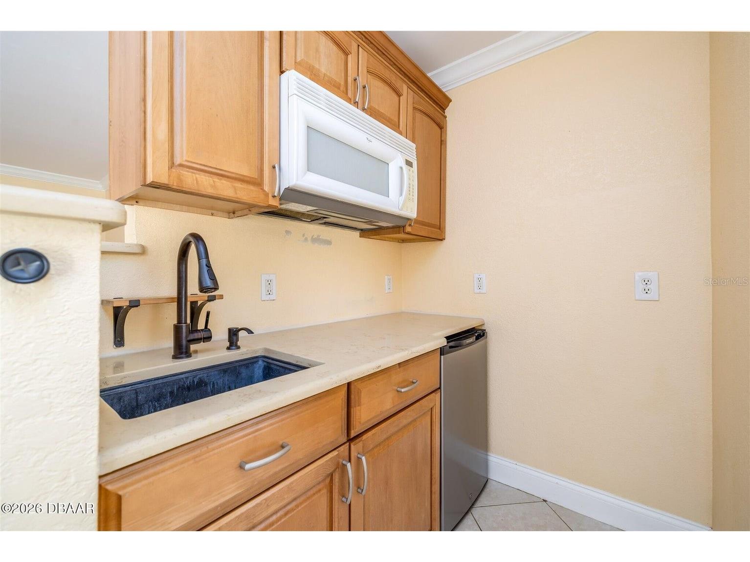 935 S Atlantic Avenue #203 Daytona Beach FL 32118 V4949146 image8