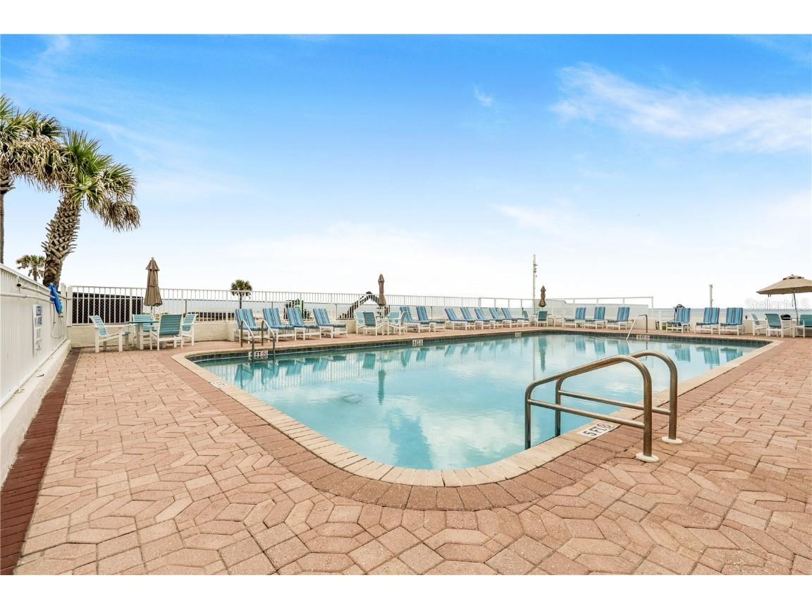 935 S Atlantic Avenue Daytona Beach FL 32118 V4942744 image12