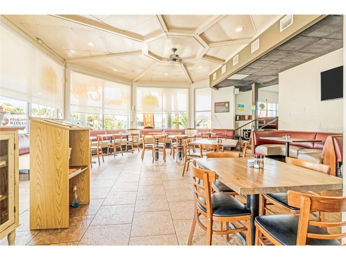 935 S Atlantic Avenue Daytona Beach FL 32118 V4942744 image4