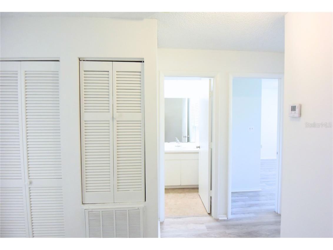 935 Sunridge Way #B4 Sarasota FL 34234 A4669585 image24