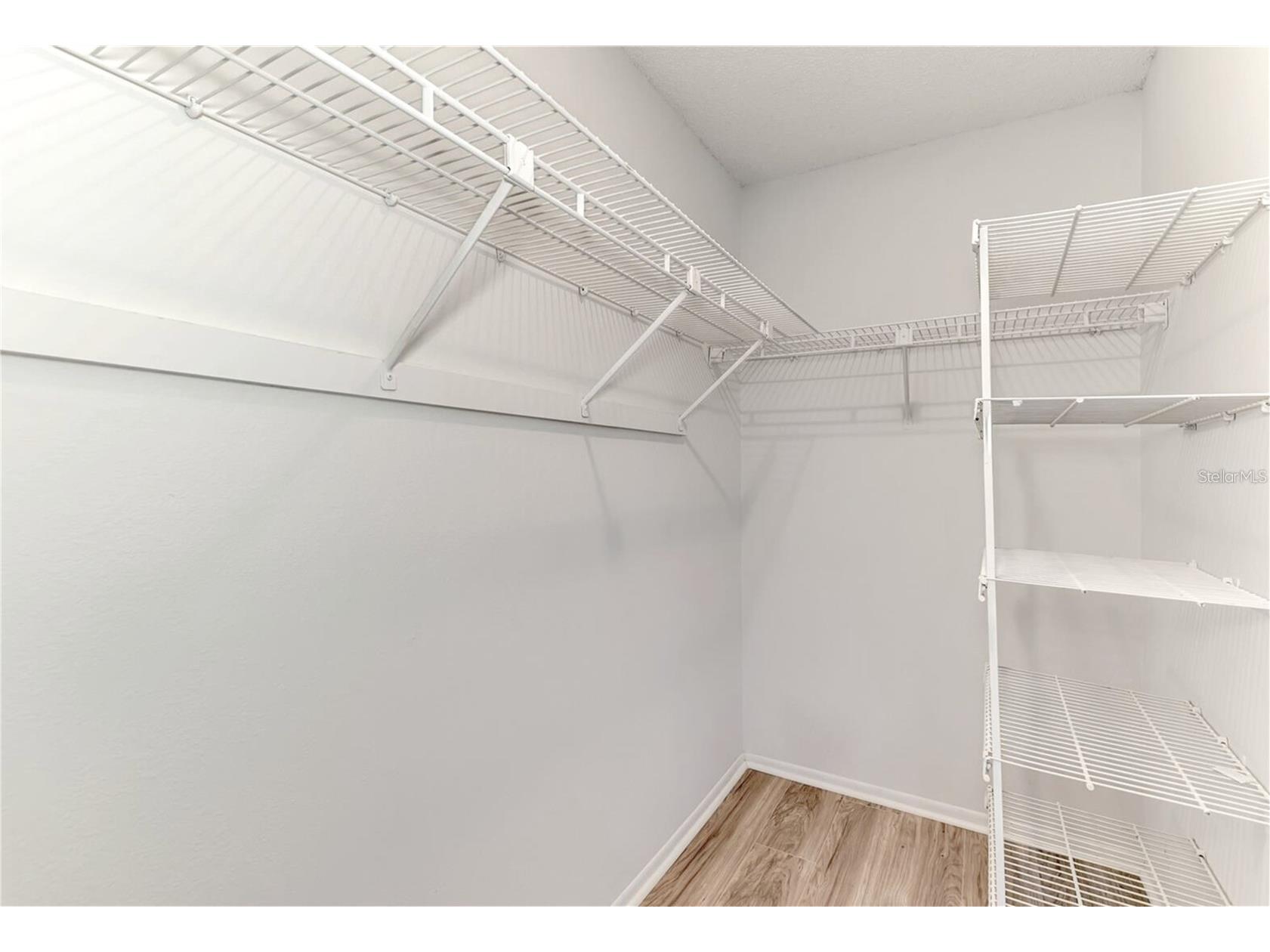 935 Sunridge Way #B4 Sarasota FL 34234 A4690012 image22