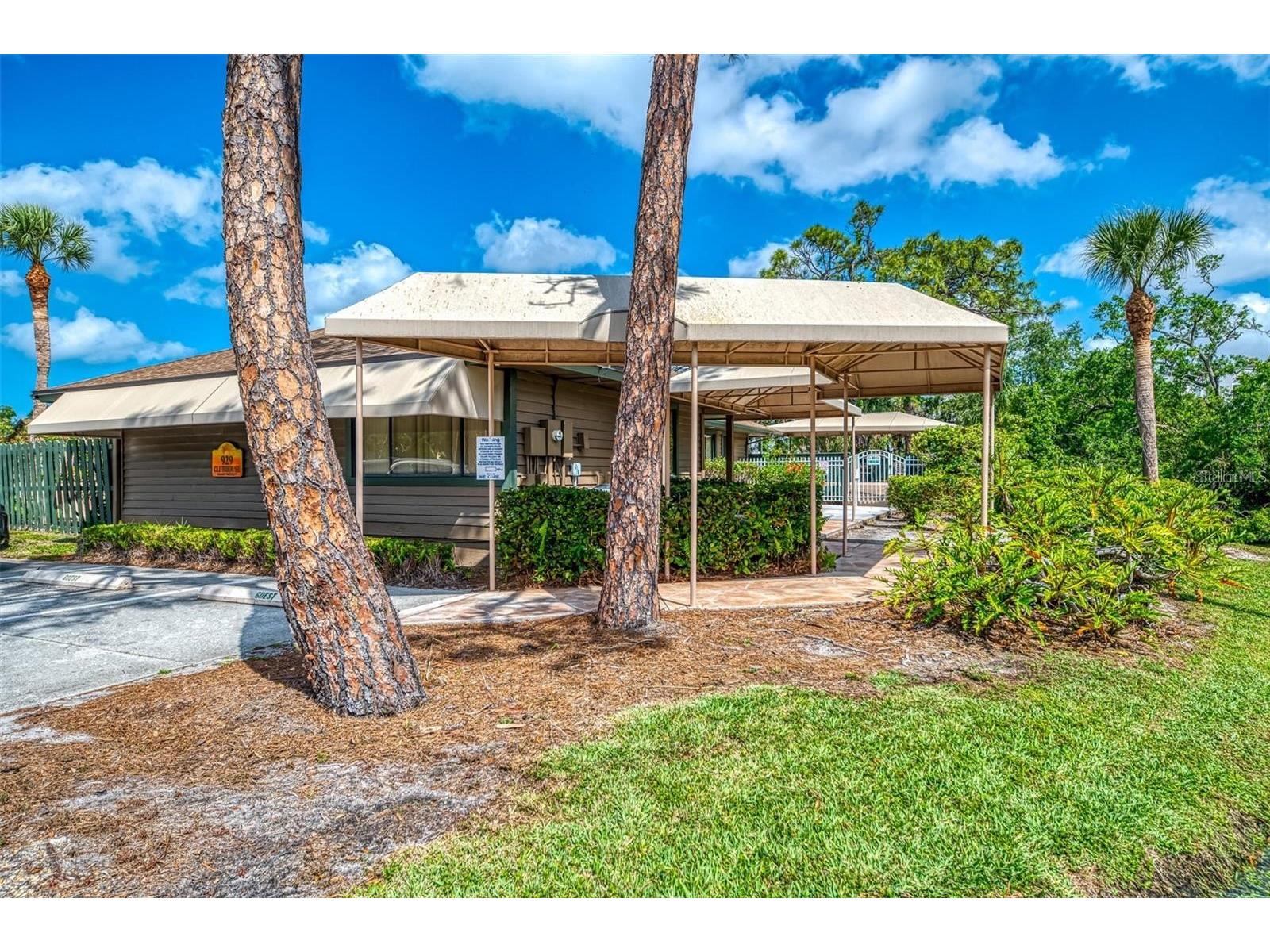 935 Sunridge Way #B4 Sarasota FL 34234 A4690012 image44