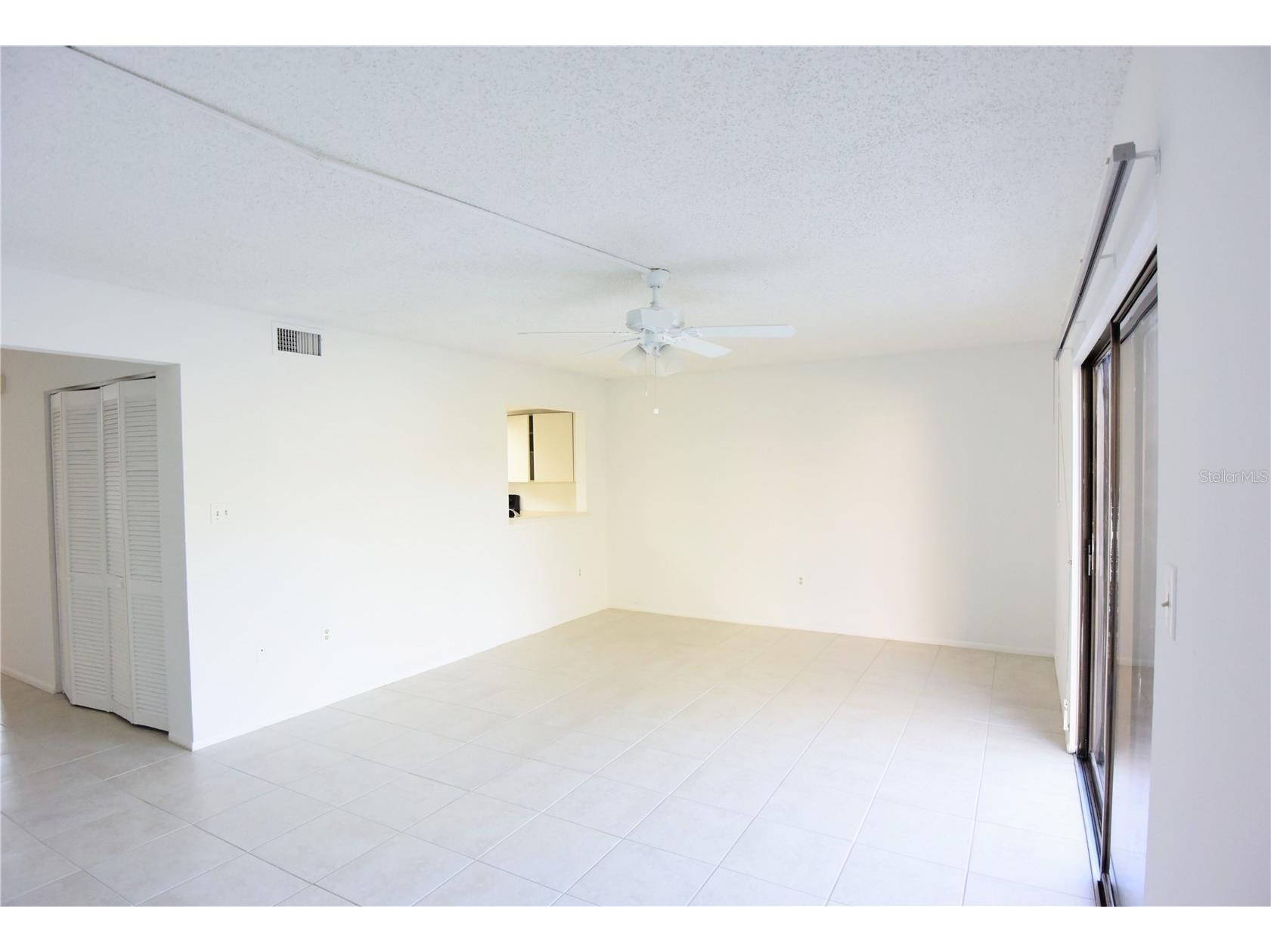 935 Sunridge Way #B4 Sarasota FL 34234 A4690012 image8