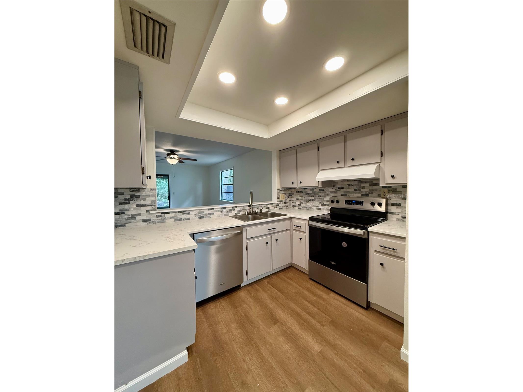 935 Village Drive Brooksville FL 34601 W7886254 image8
