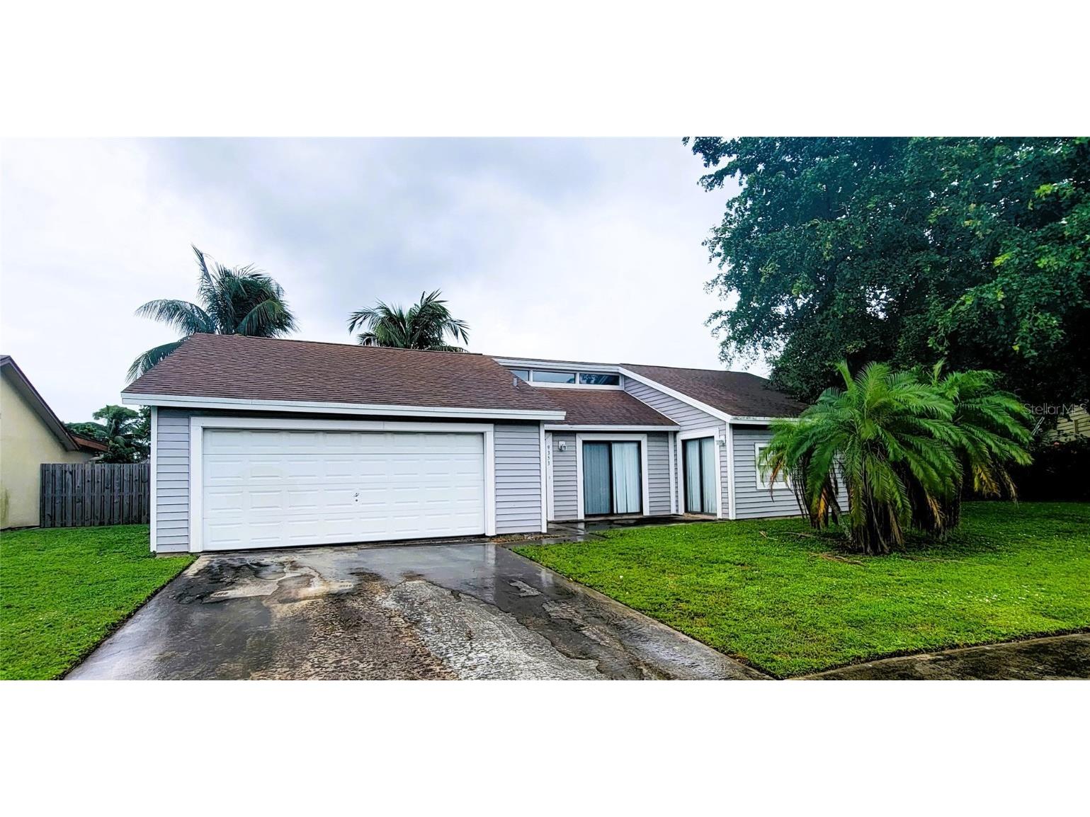 9353 Longmeadow Circle Boynton Beach FL 33436 - BOYNTON CANAL FC295427 image1