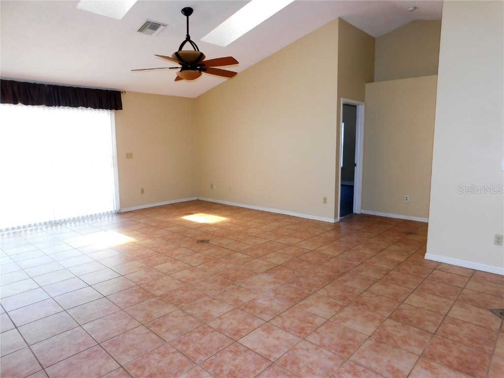 9353 Via Segovia New Port Richey FL 34655 TB8450917 image4