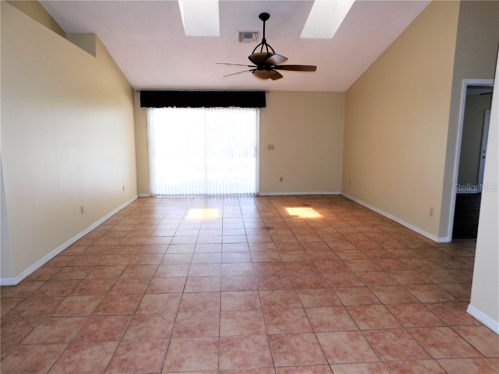 9353 Via Segovia New Port Richey FL 34655 TB8450917 image5