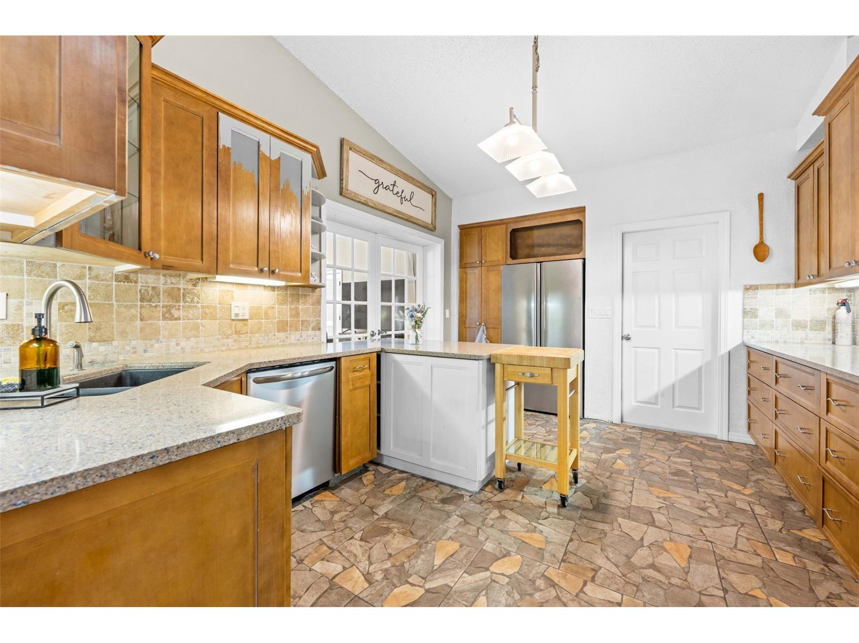 9354 Mississippi Run Weeki Wachee FL 34613 TB8519467 image19