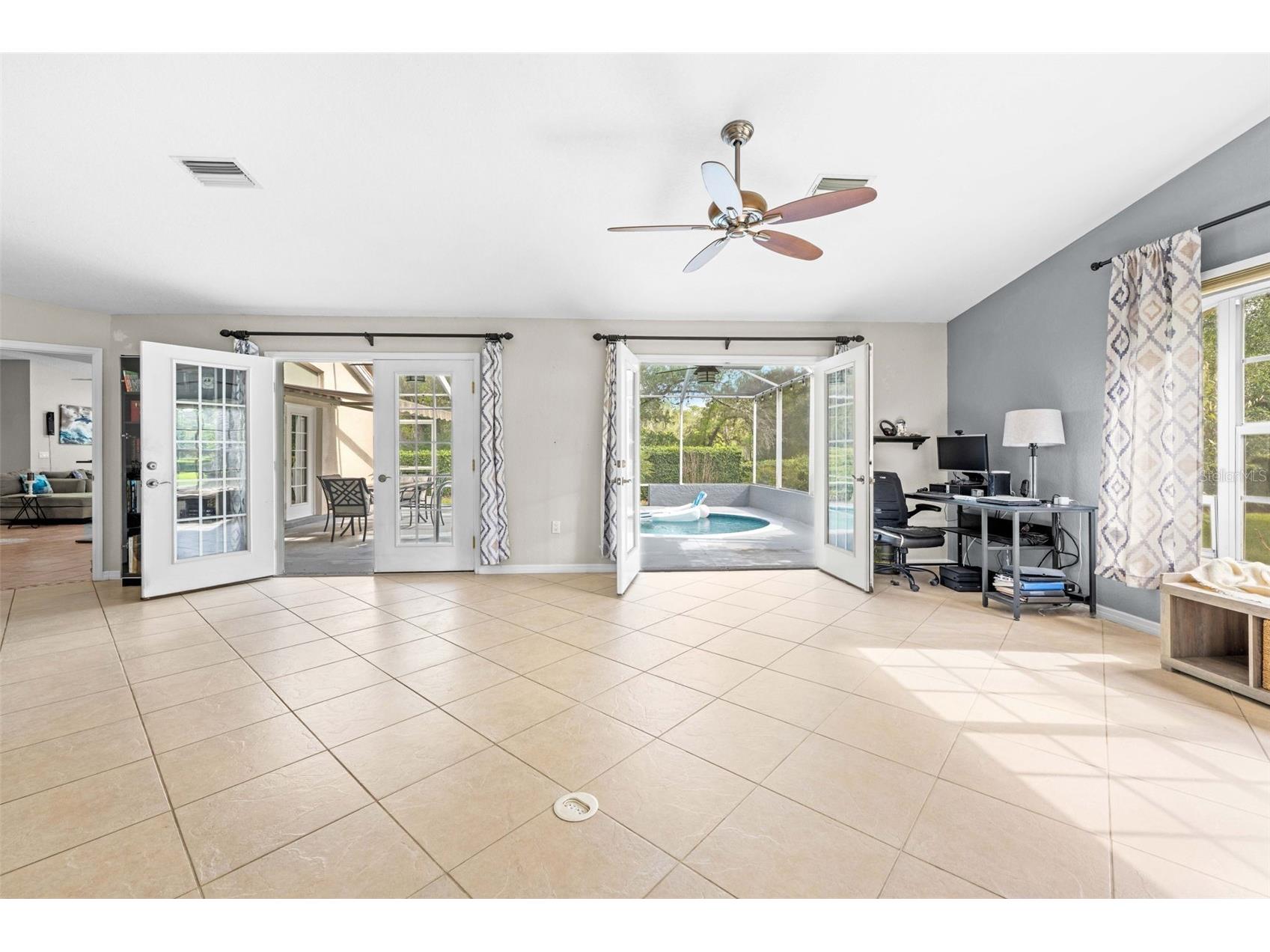 9354 Mississippi Run Weeki Wachee FL 34613 TB8519467 image54