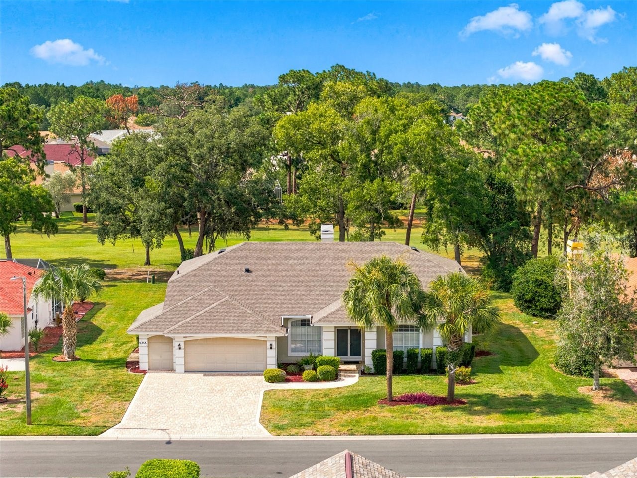 9355 Merriweather Drive Weeki Wachee FL 34613 W7887153 image1