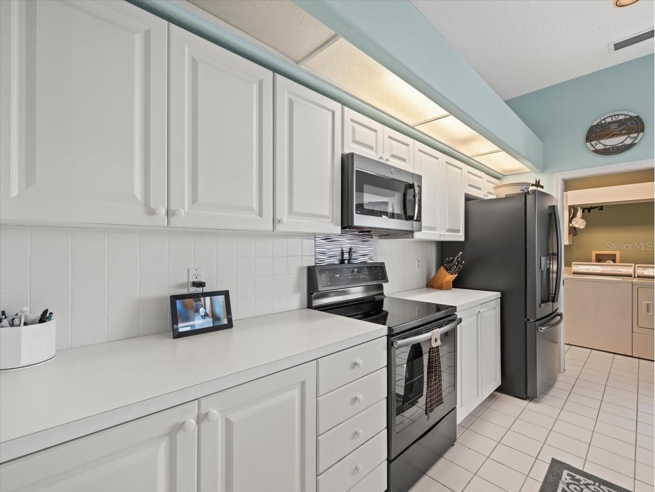 9355 Merriweather Drive Weeki Wachee FL 34613 W7887153 image17