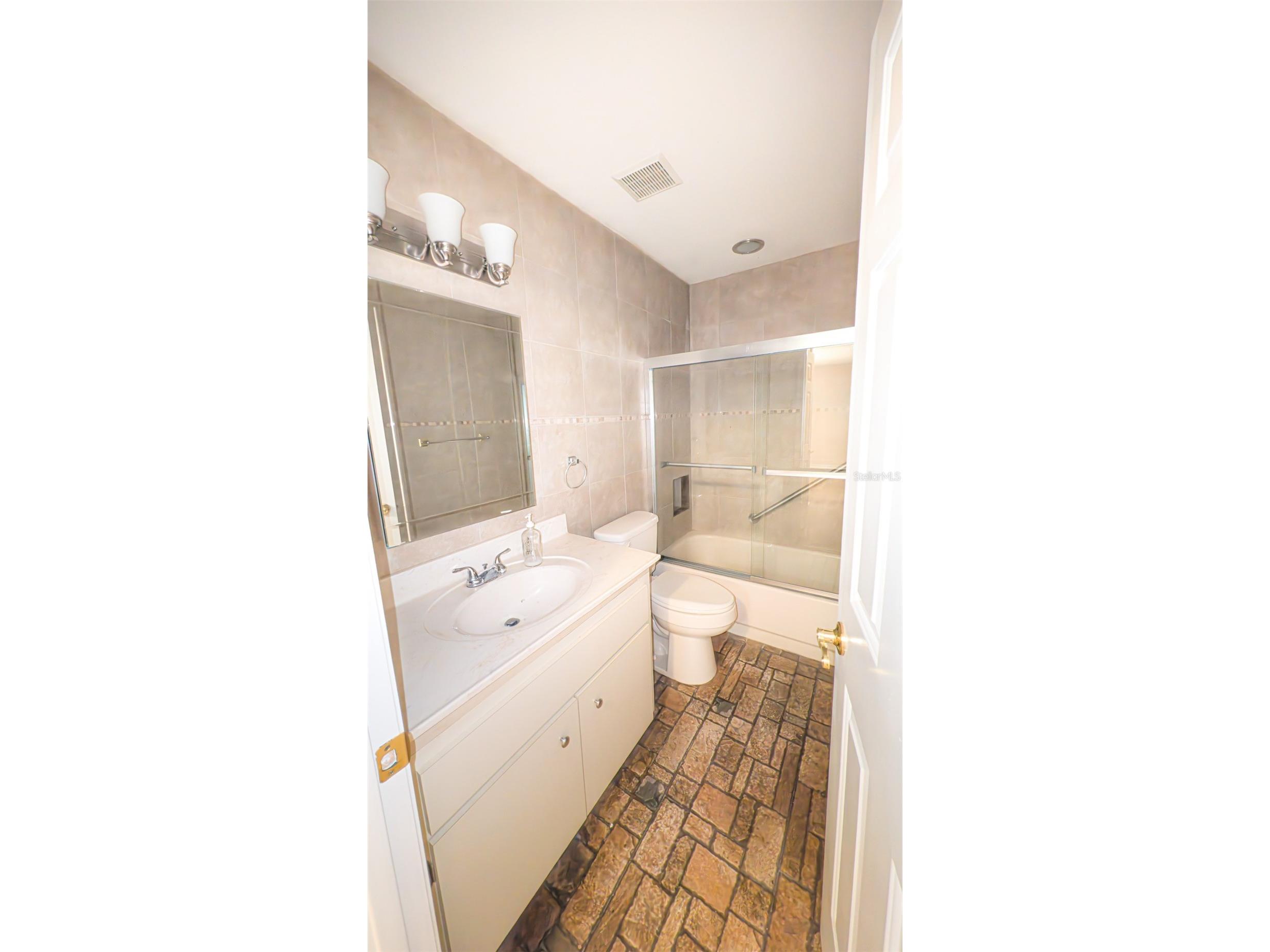 9357 SW 82nd Terrace #C Ocala FL 34481 O6373586 image20