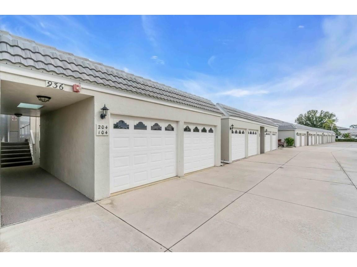 936 Capri Isles Boulevard #104 Venice FL 34292 N6137553 image1