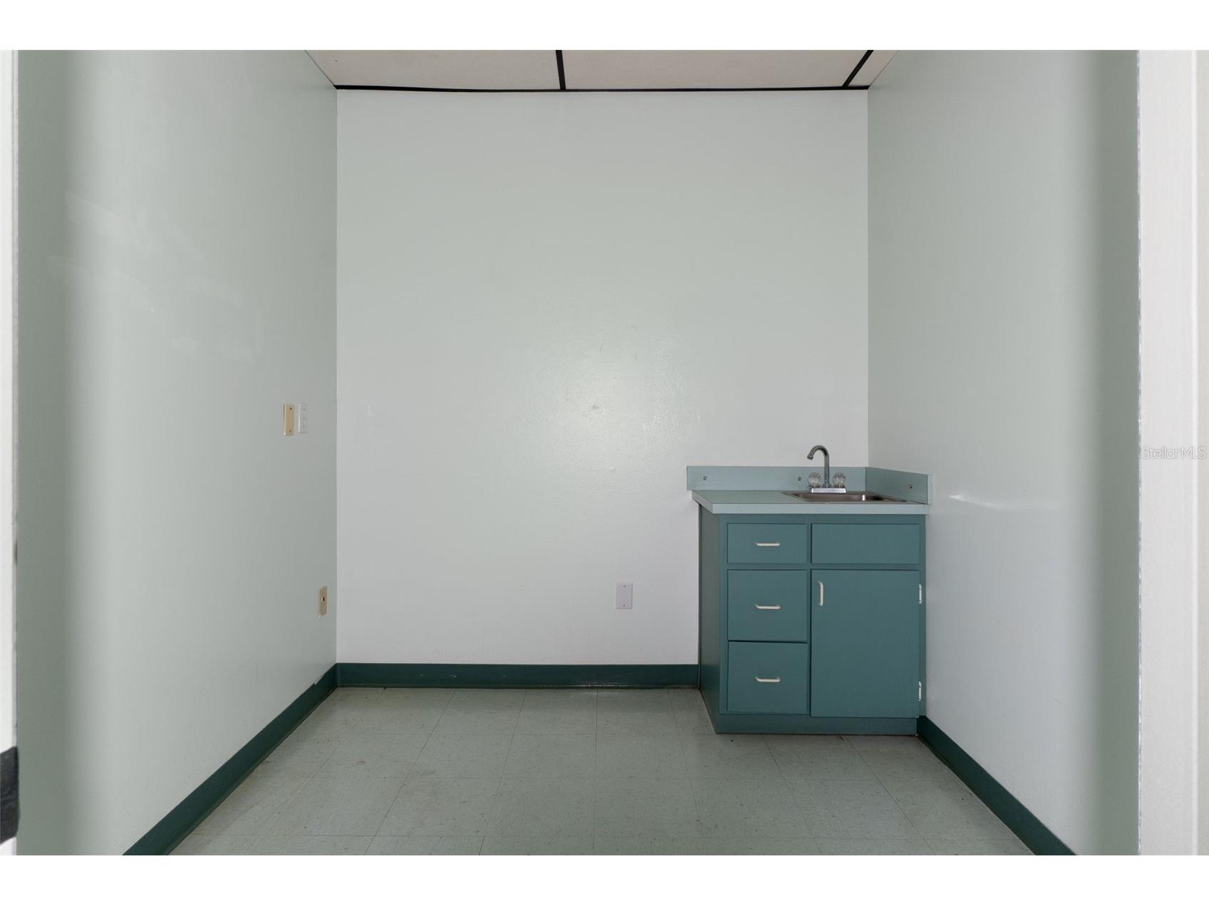 936 N Suncoast Boulevard Crystal River FL 34429 OM720241 image17