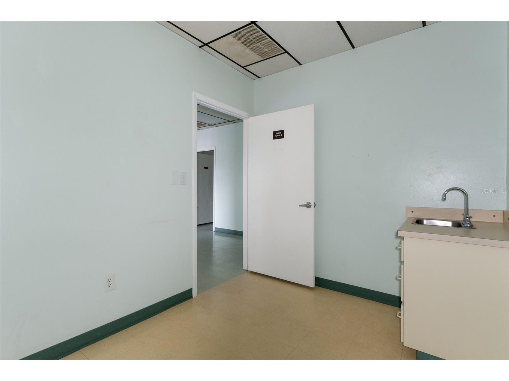 936 N Suncoast Boulevard Crystal River FL 34429 OM720241 image29