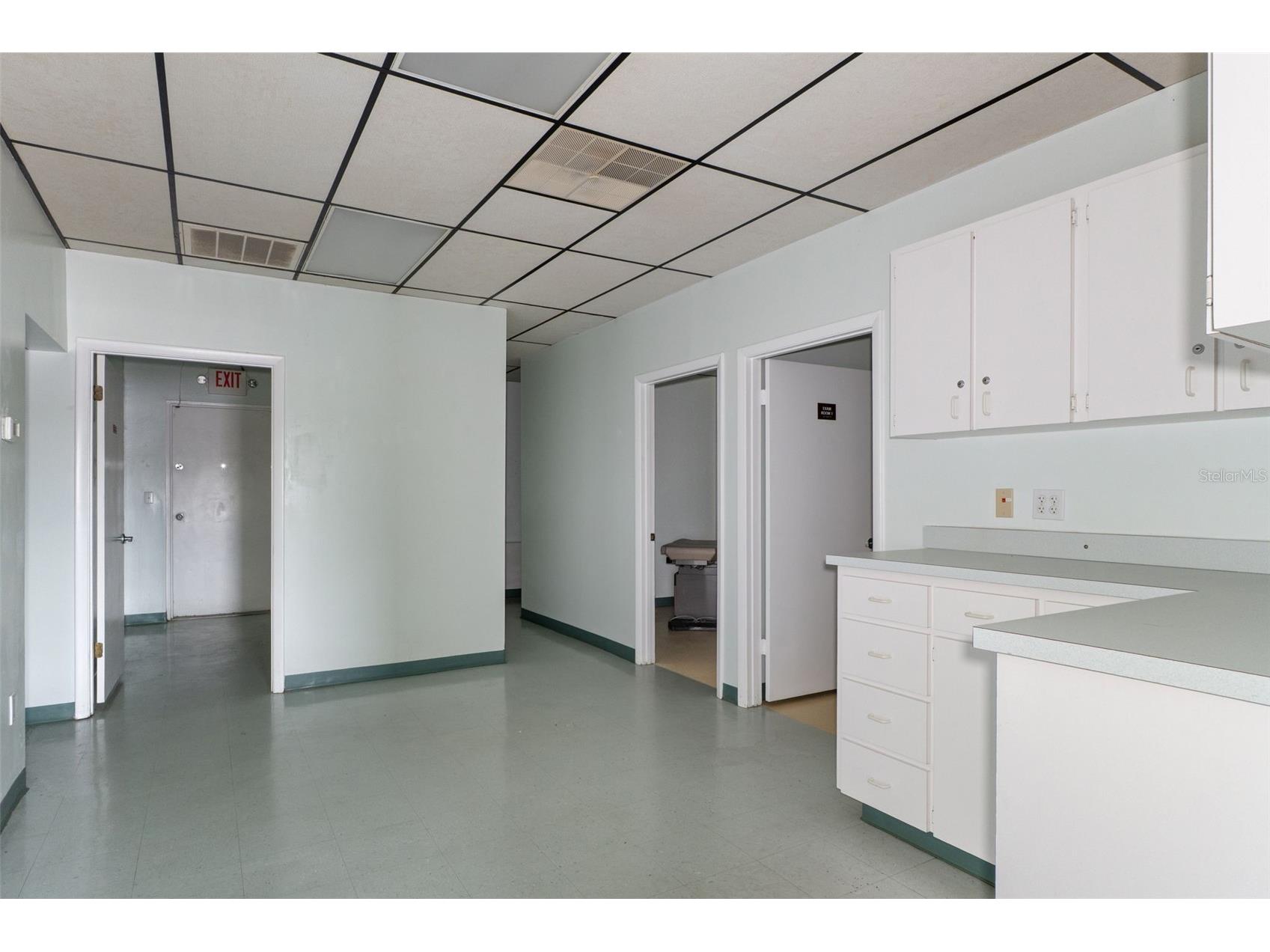 936 N Suncoast Boulevard Crystal River FL 34429 OM720241 image32