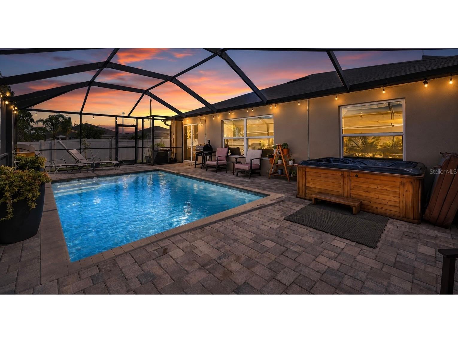 936 Zone Tailed Hawk Place Ruskin FL 33570 A4690782 image1