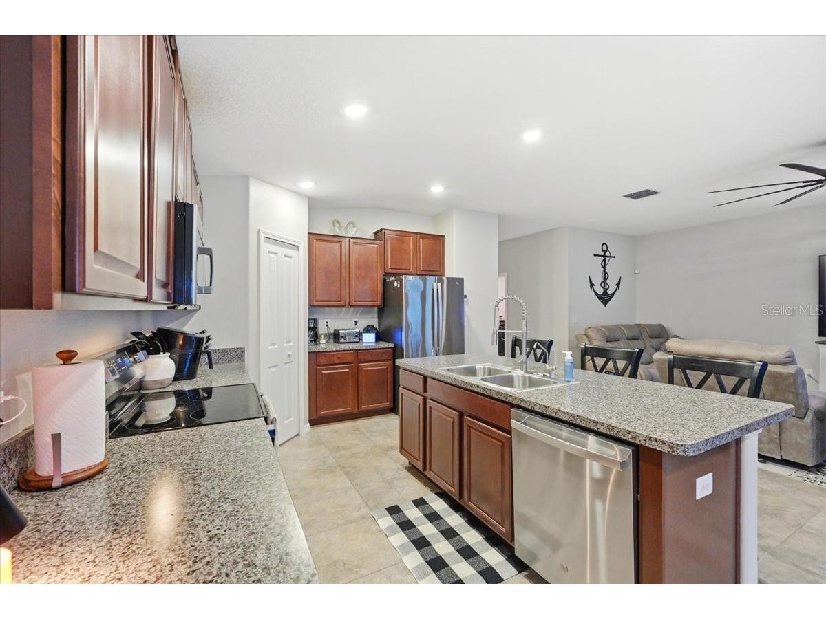 936 Zone Tailed Hawk Place Ruskin FL 33570 A4690782 image14
