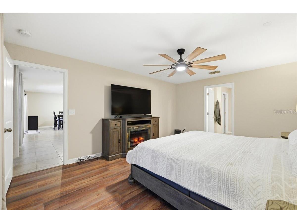 936 Zone Tailed Hawk Place Ruskin FL 33570 A4690782 image17