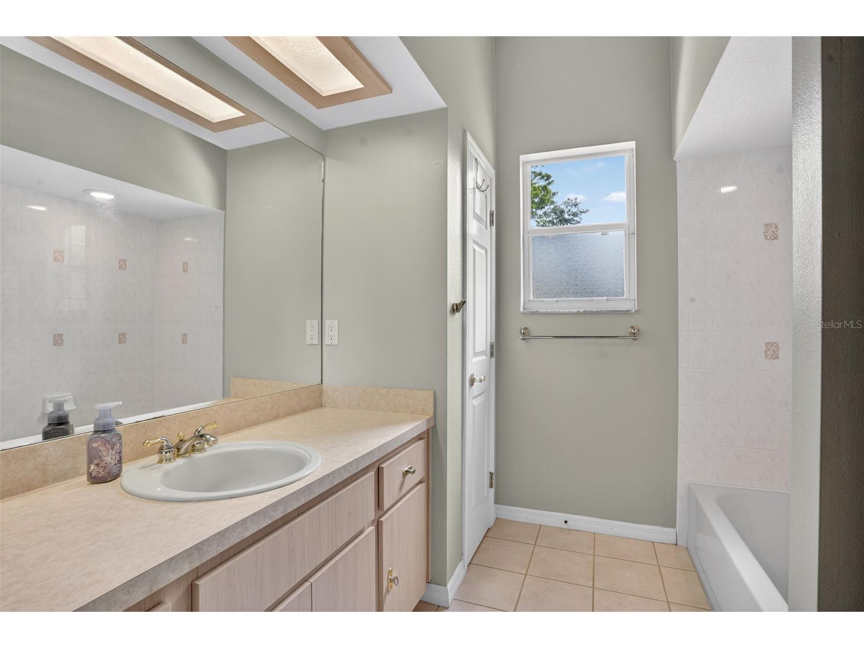 9363 Tooke Shore Drive Weeki Wachee FL 34613 - TOOKE LAKE L4961881 image17