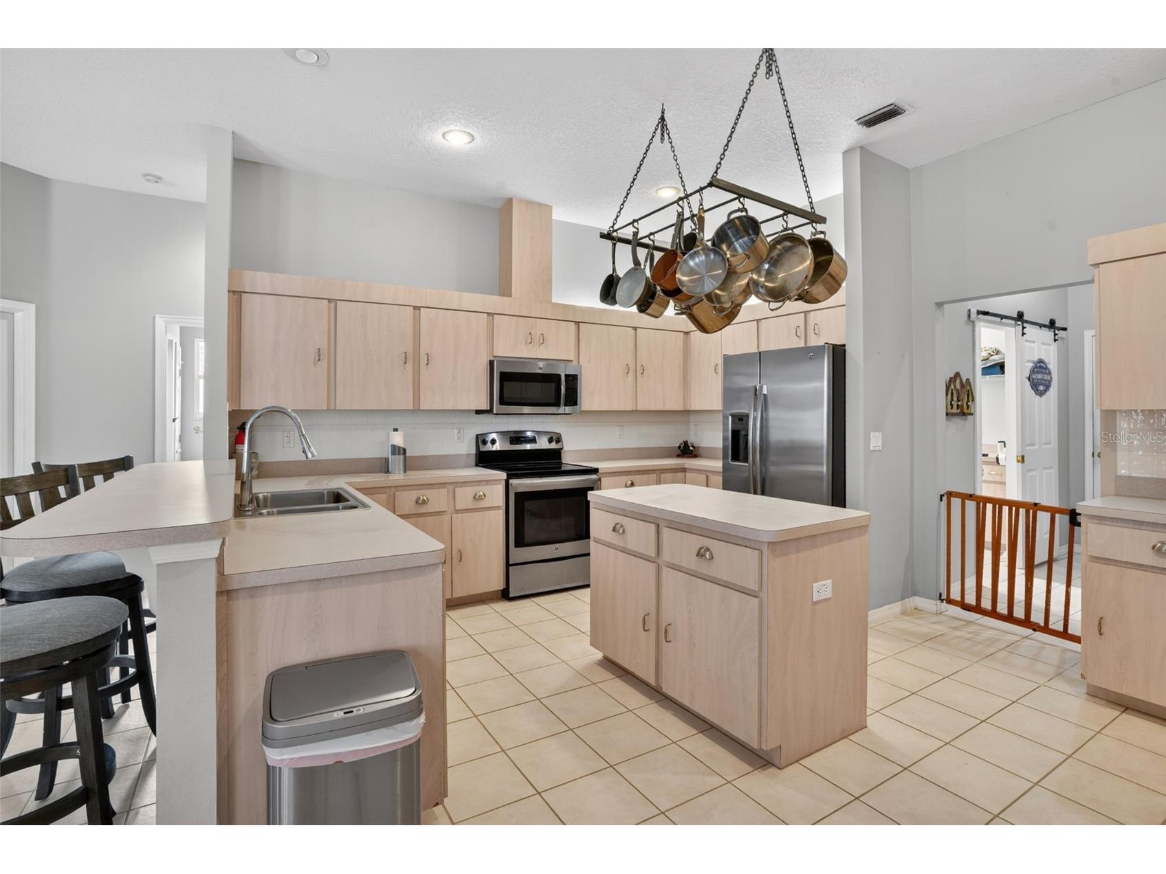 9363 Tooke Shore Drive Weeki Wachee FL 34613 - TOOKE LAKE L4961881 image7
