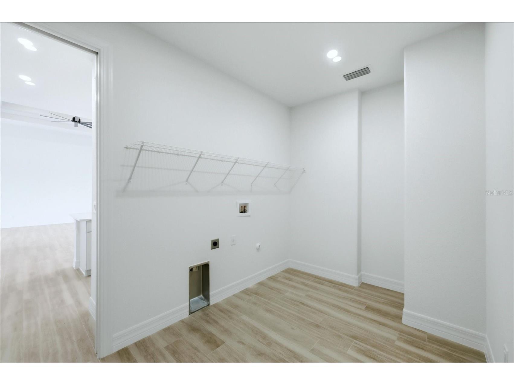 9364 Miami Port Charlotte FL 33981 D6144914 image28