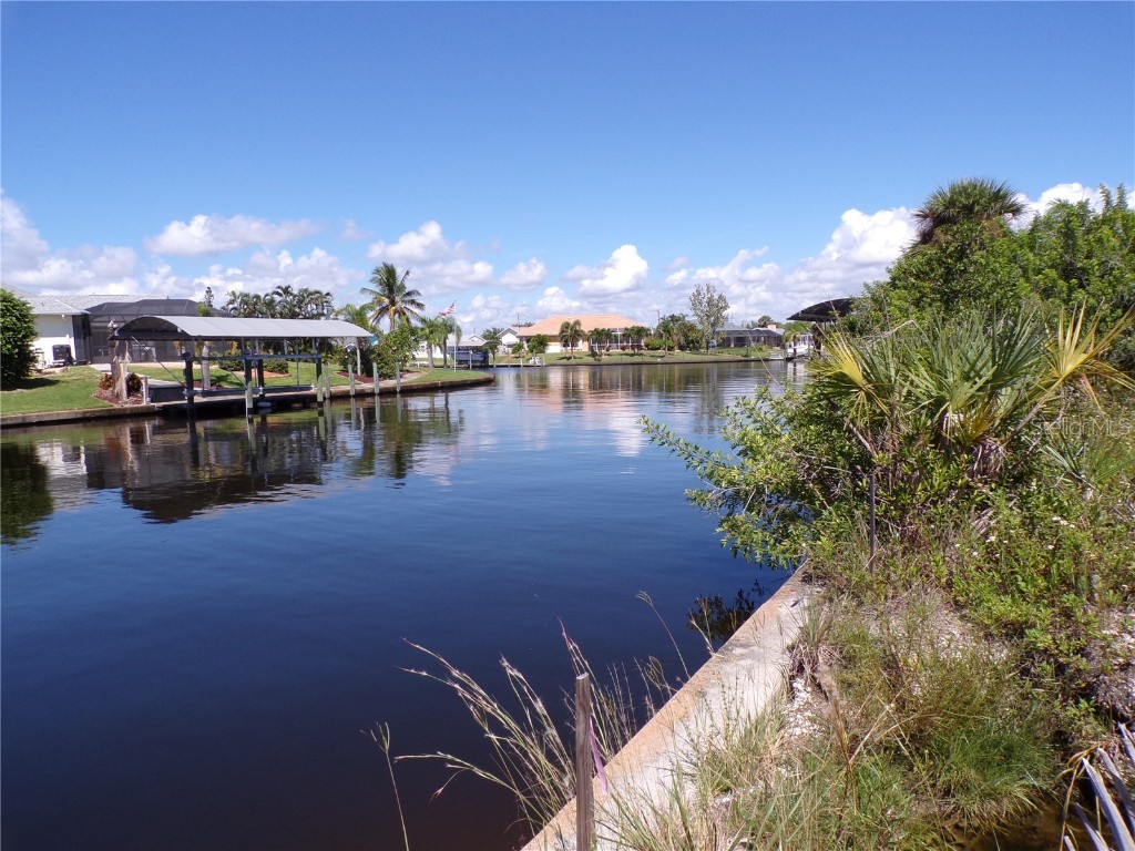 9365 St Paul Drive Port Charlotte FL 33981 - STEVEN POINT WATERWAY C7514933 image2