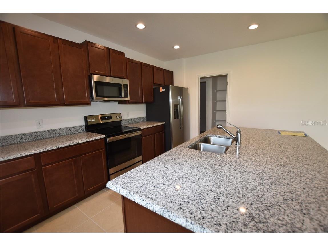 9365 St Therese Street Groveland FL 34736 O6308219 image4