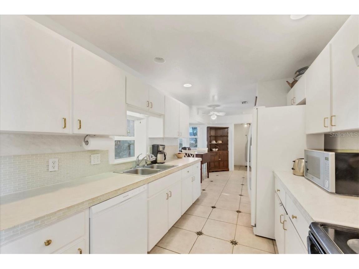 9366 Westminster Avenue Englewood FL 34224 A4651642 image9