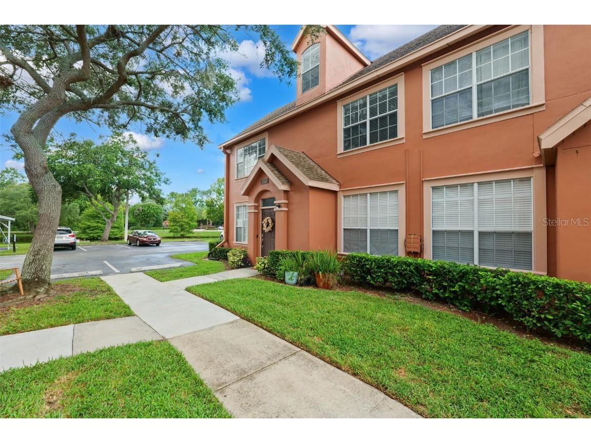 9368 Lake Chase Island Way #9368 Tampa FL 33626 TB8416240 image1