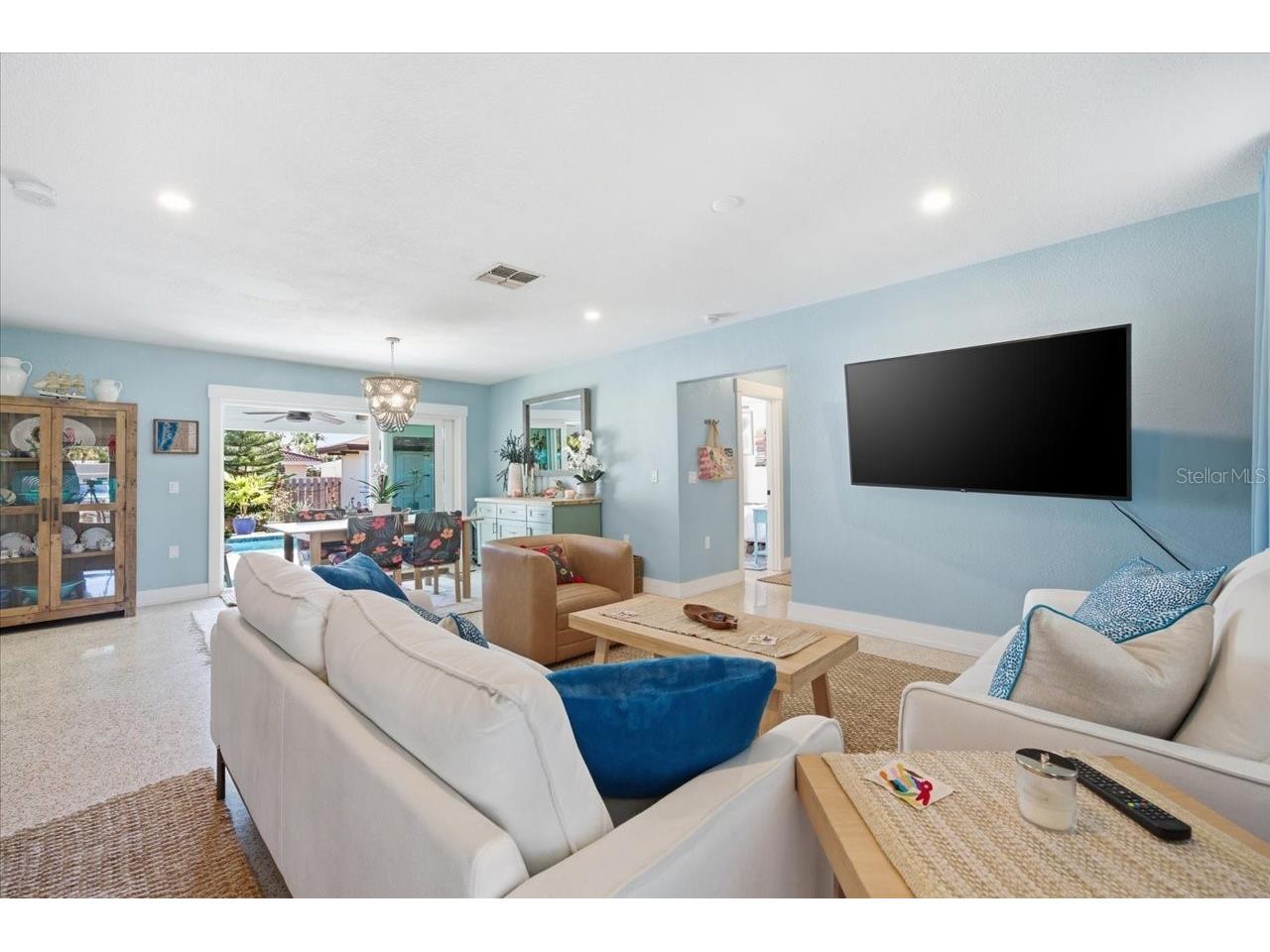 937 Bruce Avenue Clearwater Beach FL 33767 TB8473649 image15