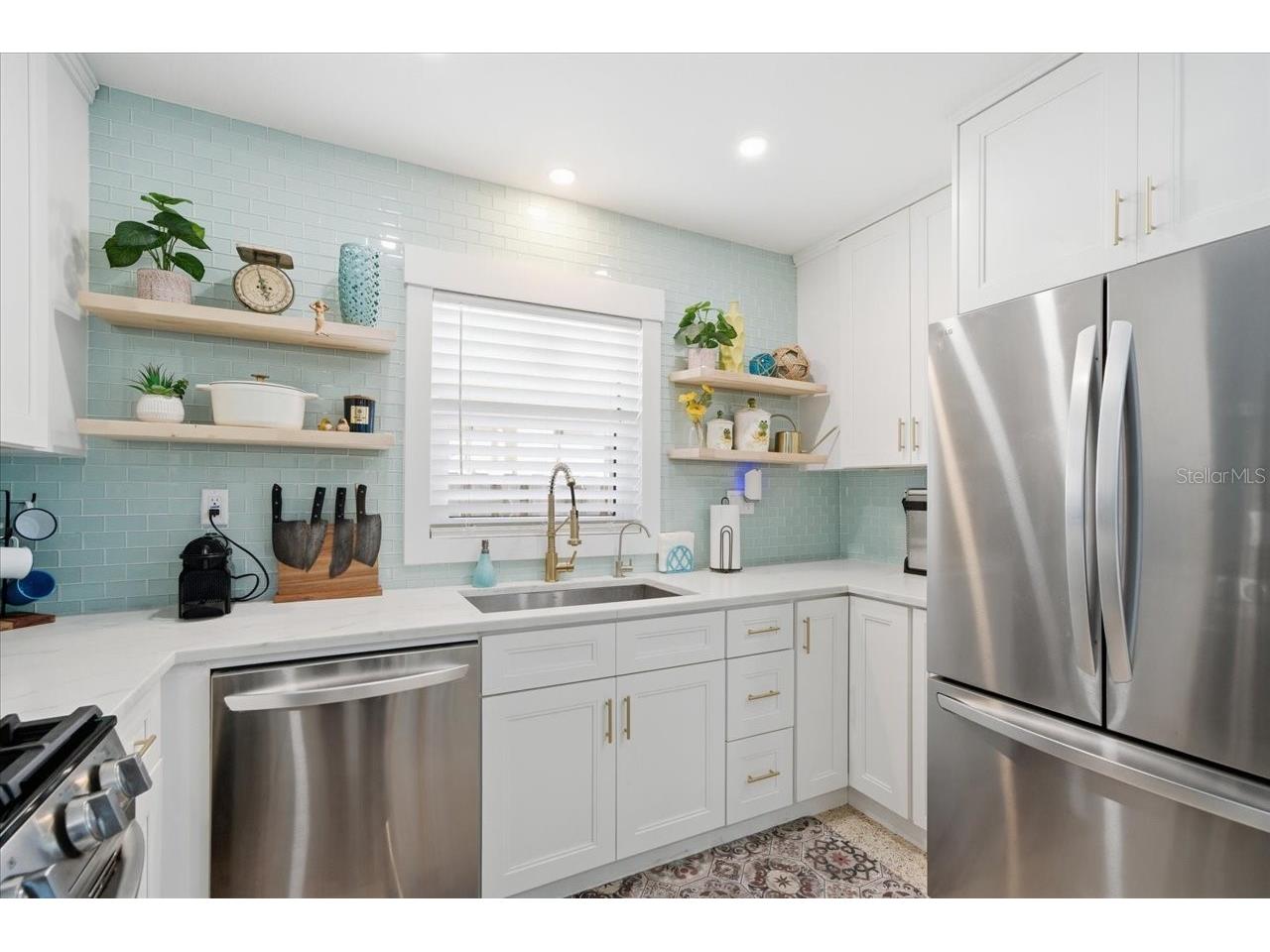 937 Bruce Avenue Clearwater Beach FL 33767 TB8473649 image20