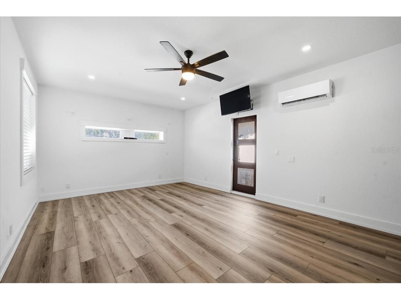 937 Bruce Avenue Clearwater Beach FL 33767 TB8473649 image40