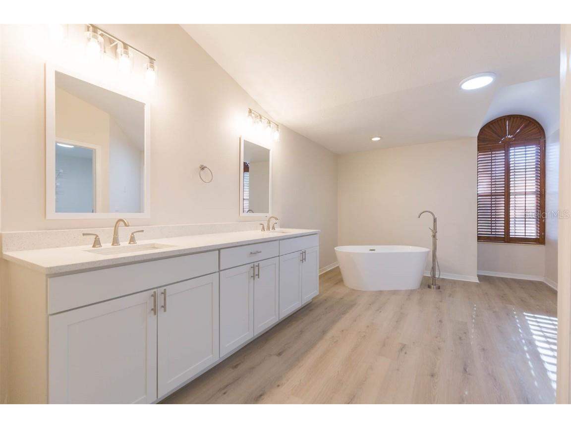 937 Bunker View Drive Apollo Beach FL 33572 TB8326263 image14