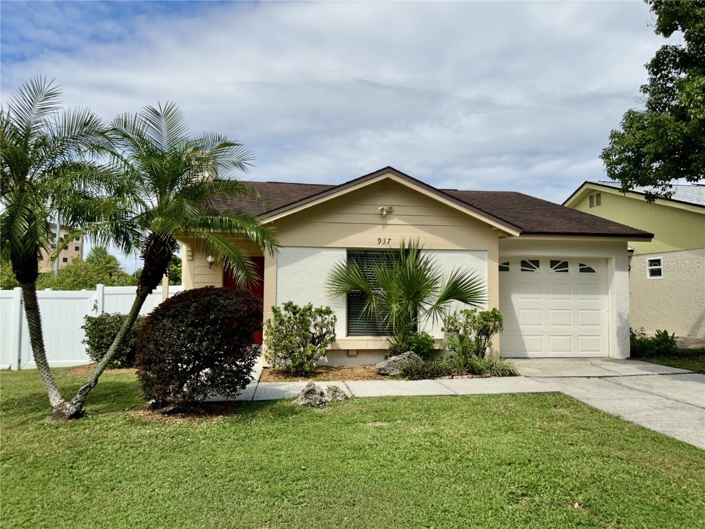 937 Buttercup Drive Lakeland FL 33801 - LAKE HOLLOWAY L4940131 image1