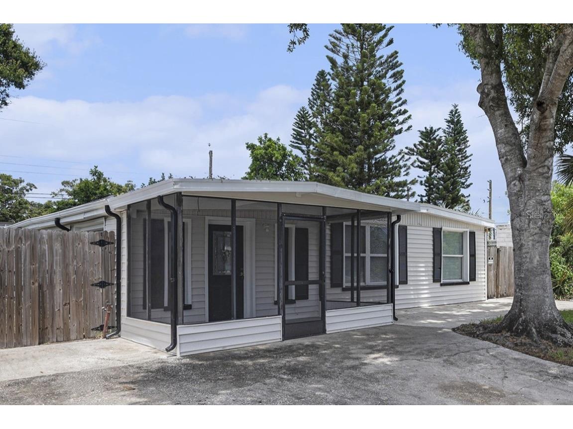 9370 83rd Street Seminole FL 33777 O6328883 image1