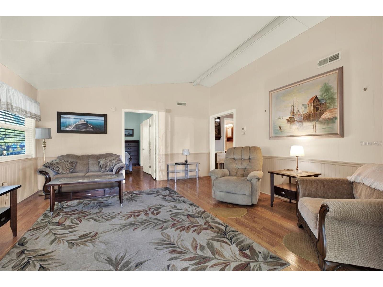 9375 Grizzly Bear Lane Weeki Wachee FL 34613 W7880776 image2