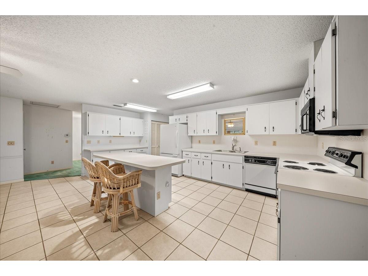 9377 SW 90th Court #E Ocala FL 34481 OM721029 image23