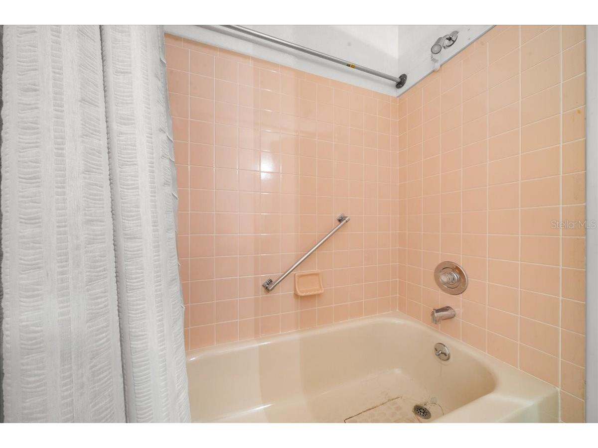 9377 SW 90th Court #E Ocala FL 34481 OM721029 image36