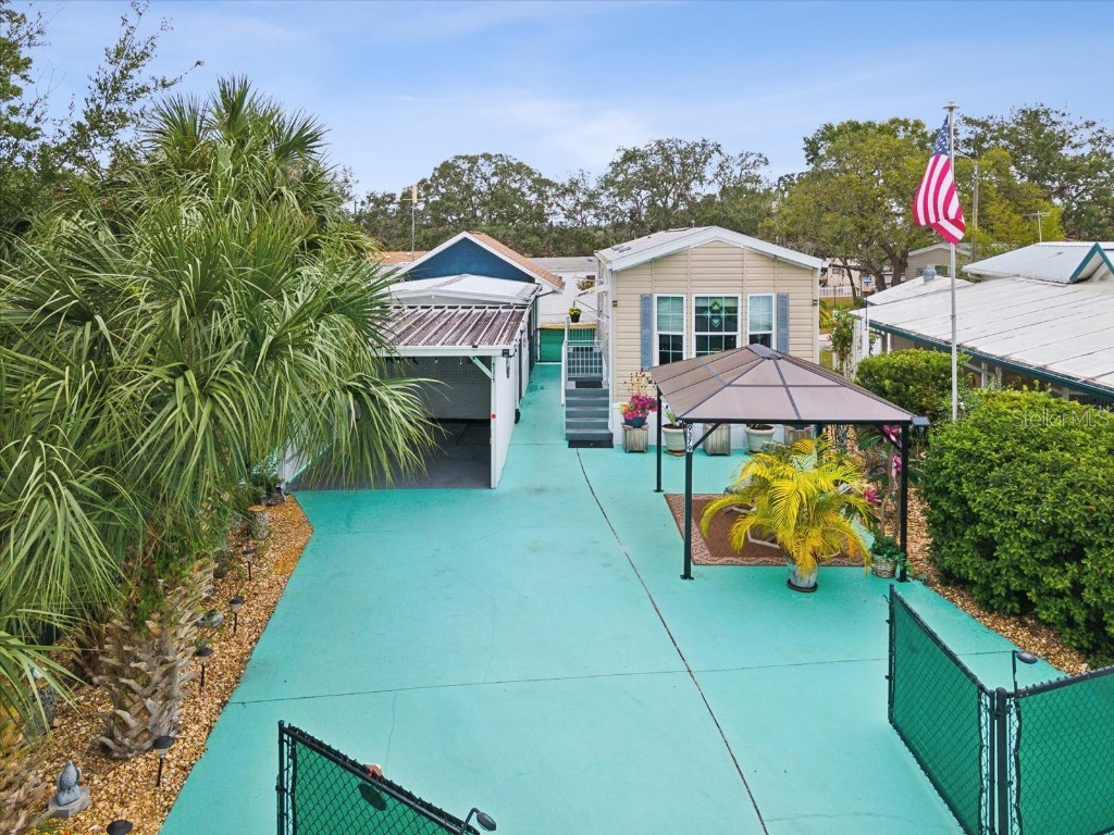 9379 Grizzly Bear Lane Weeki Wachee FL 34613 W7876508 image1