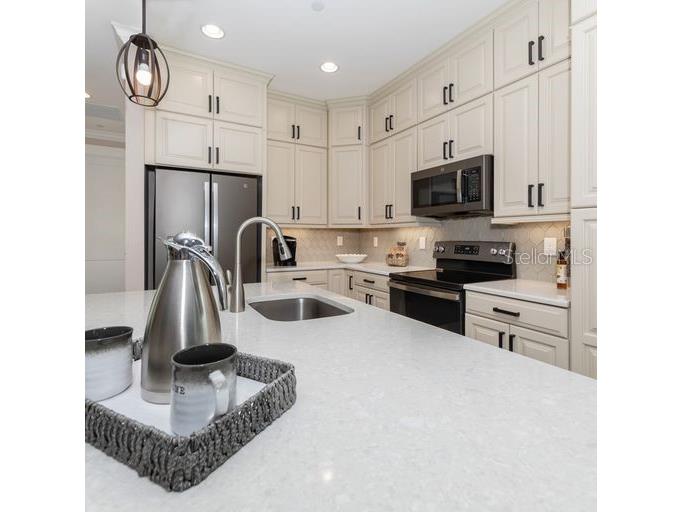 938 E Venice Avenue Venice FL 34285 N6127550 image6