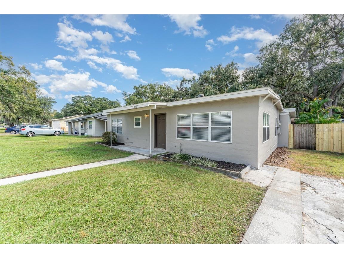 938 Golden Rule Court S Lakeland FL 33803 TB8442978 image2