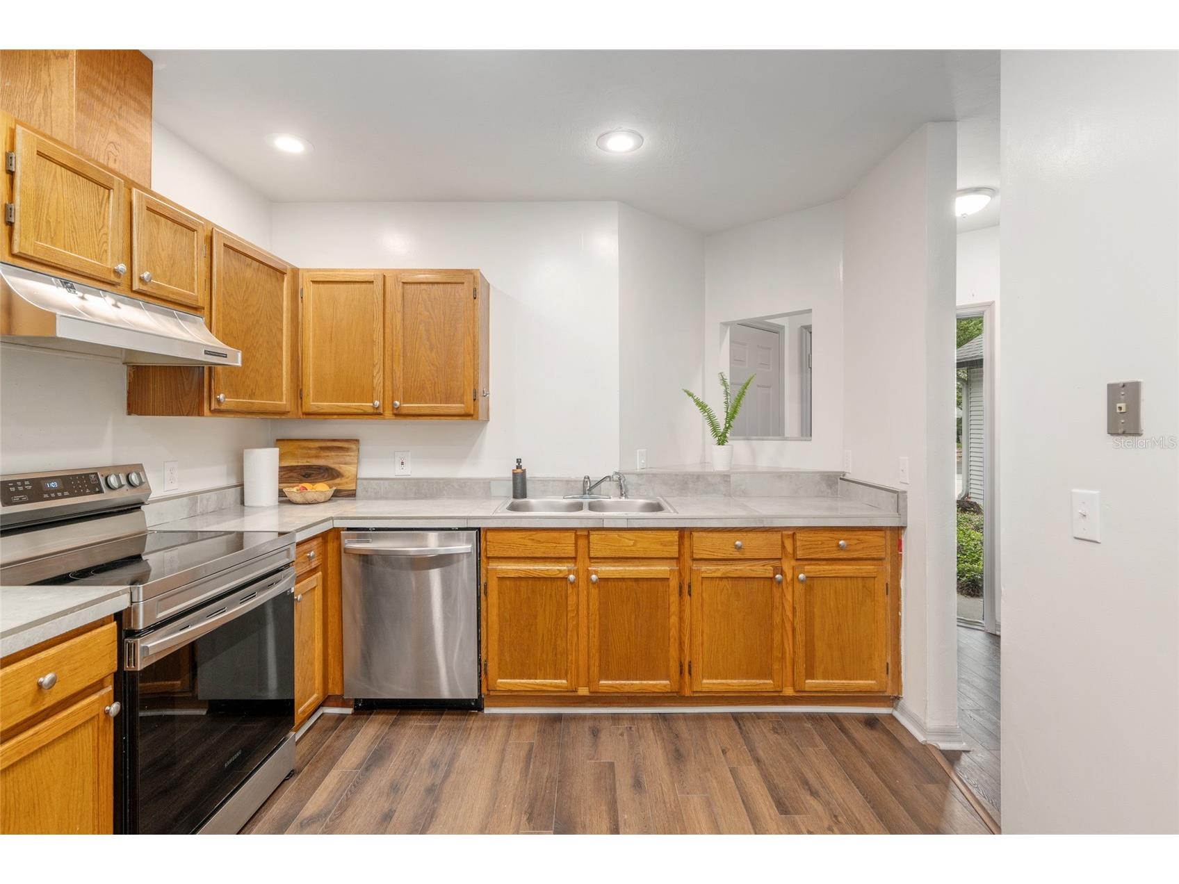 938 NW 42nd Terrace Gainesville FL 32605 GC530610 image7