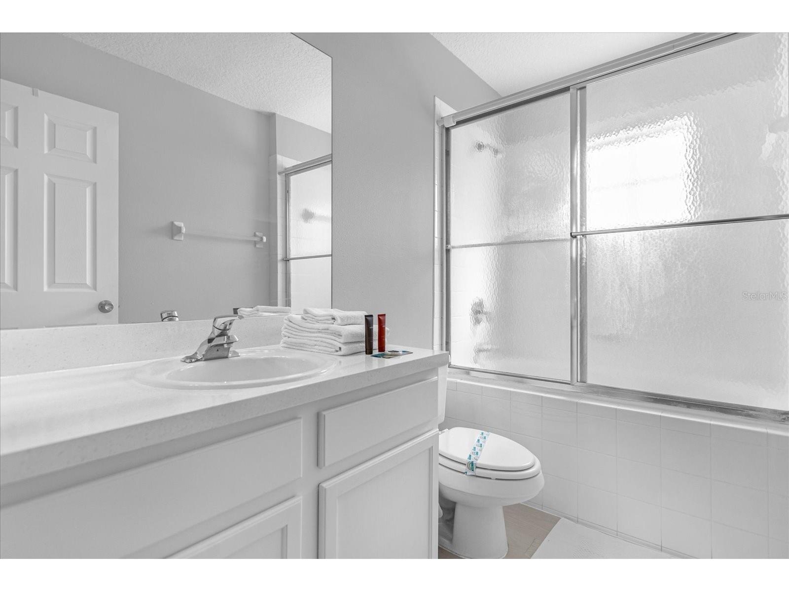 938 Park Terrace Circle Kissimmee FL 34746 P4937870 image16