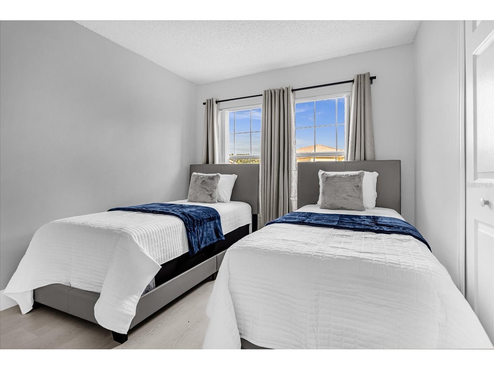 938 Park Terrace Circle Kissimmee FL 34746 P4937870 image20