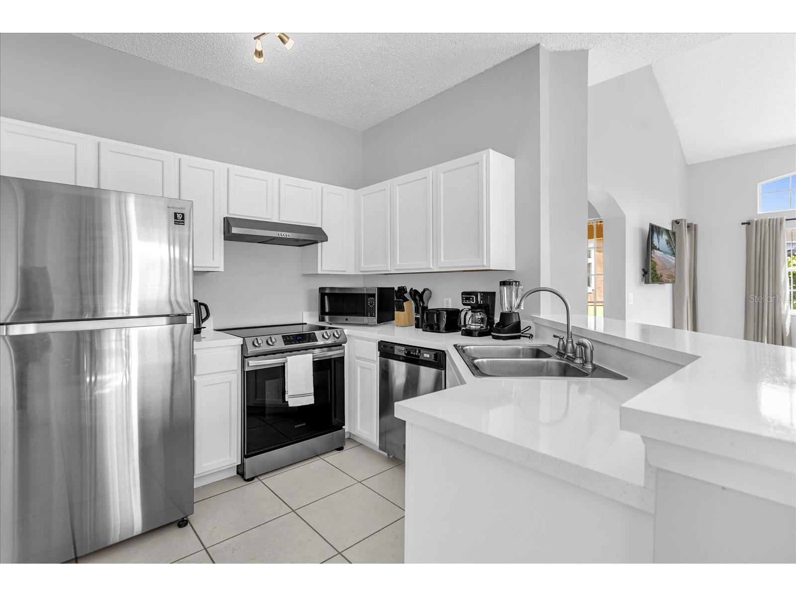 938 Park Terrace Circle Kissimmee FL 34746 P4937870 image6