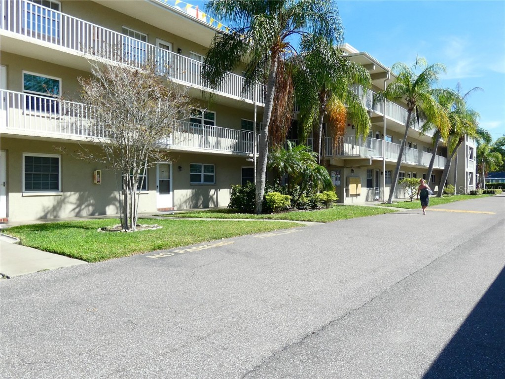 938 Virginia Street #206 Dunedin FL 34698 U8233980 image1